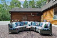 The Log Cab-Inn - Hot Tub - Game Room - Pocono Gem - B&B Albrightsville