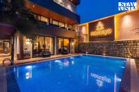 StayVista at Namaya Retreat with Pool & BBQ - B&B Haridwar