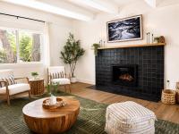 A Peaceful Mountain Retreat, Hot Tub & EV Charger - Chambres d'hôtes Lake Arrowhead