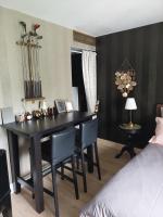 La chambre du château du golf de Bernalmont - Bed and Breakfast Luik