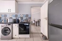 16 on Mountain Spacious 2 Bedroom Retreat Secure Parking - B&B Somerset West