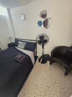 Cozy Private Lodge Close to Lizzie line stop - Chambres d'hôtes Brentwood
