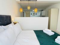Modern Executive Studio Apartment Central Swindon - B&B Swindon