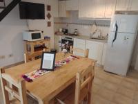 Descanso del Cirineo - Duplex con cochera - B&B Tandil