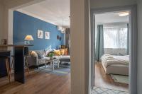 Cozy Apartment Overlooking The Park - Ferienwohnung Sofia