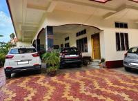Pine & Peak Homestay - B&B Guwahati