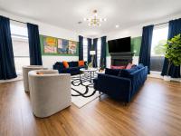 The Best of DFW - Pool Hot Tub Cinema Room - B&B Haltom City