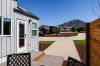 Zion Red-Rock Romance Tiny Home for Two - Chambres d'hôtes Apple Valley