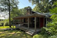 Macungie Cabin w/ Fireplace Near Bear Creek Skiing - Ferienwohnung Macungie