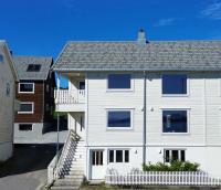 Strandly Seaview - B&B Alnes