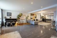 Majestic Villa in Downtown Griffintown - B&B Montréal