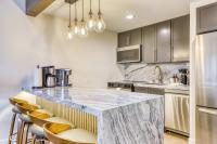 Modern Tahoe Retreat - Your Place to Unwind - B&B South Lake Tahoe