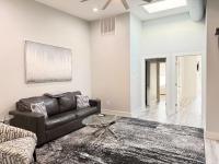 The Flatts at North Shore a Modern Downtown Stay - Ferienwohnung Geneva