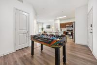 Stay Haven at Frisco with Pool and Gym - B&B Frisco