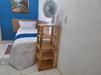 Apt 07, 5 min from P Martins Airport, UECE with air conditioning - B&B Fortaleza
