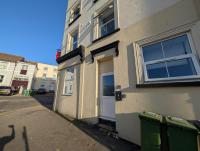 3 Bedroom at Folkestone Harbour Arm - Sleeps 6 - Long Stays Welcome - B&B Folkestone