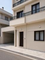 Cloud9 Airport Suites - B&B Koropí