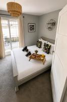 Stylish 1 Bed Apartment nestled at the foot of Malvern Hills - Chambres d'hôtes Malvern Wells