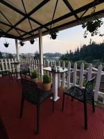 Rosewood - Azalea Ooty - B&B Udhagamandalam