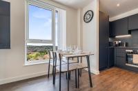 Luxury 2Bed, Sleeps 6, Balcony, Near Wembley - Chambres d'hôtes Hatch End