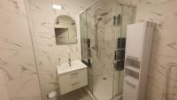 Zweibettzimmer mit Gemeinschaftsbad