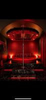 Suite érotique avec balnéo privée-pole dance-croix de Saint-André- balançoire et banc de soumission 10 min centre Montpellier - Chambres d'hôtes Montpellier