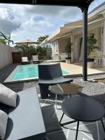 Villa Lumina - Private pool & quiet - Chambres d'hôtes Lamentin