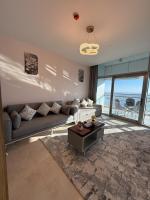 Luxury 36th floor Sky Suite Alamein Towers - Chambres d'hôtes El-Alamein