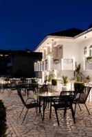 Vasili Veranda Suites - Chambres d'hôtes Gjirokastër