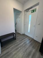 KRelax Boardinghouse Ludwigsburg - 11 Basic-Apartments - Up to 25 Guests - Parking - Balcony - Smart TV - Bedding & Towels Included - Ferienwohnung Ludwigsburg