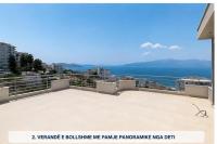 Apartamento de 2 dormitorios con balcón y vistas al mar