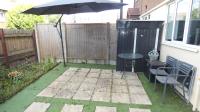Spacious 3 Bedrooms 7 Beds Maisonette with 1 Bathroom 1WC 4 Smart TV's with Adaptable Lounge Area Tram access near Salford Quays and MCR City Centre - Chambres d'hôtes Manchester
