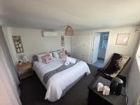 Modern & Private Studio in Tamatea, Napier - B&B Napier