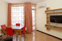 One-Bedroom Apartment with Balcony