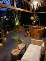 Dream Hale Nai'a Bungalow with Hot Tub & Stunning View - B&B Ubud