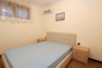 Apartamento de 2 dormitorios con balcón