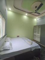 AYRA'S STAY by NANDANAVANA HAMPI - B&B Nimbhāi
