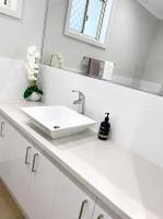 Top of the Range - Tourist Road Studio Apartment - Chambres d'hôtes Toowoomba