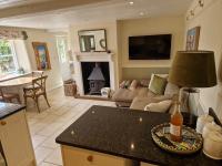 Guinea Cottage - B&B Upper Seagry