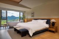 Suite mit Queensize-Bett und Whirlpool