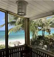 Beach'nBarefoot (Love Beach) - nestled on the beach - B&B Orange Hill