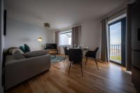 Designer 2-Bed Apartment with Stunning Sea Views - Bed and Breakfast Galway