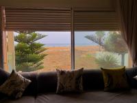 Résidence imi plage, Luxurious apartment with ocean view, imioudar - B&B Agadir