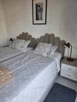 Apartamento de 2 dormitorios con terraza