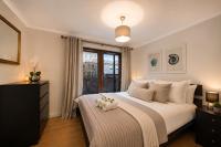 2 Bed Chic Apartment near Shoreditch & Liverpool St FREE WIFI & PARKING by City Stay Aparts London - Chambres d'hôtes Londres