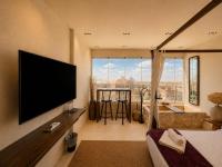 Panoramic Pyramids View Studio with Stone Tub - Ferienwohnung Kairo