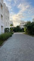 Modern Apartment - Swimming Pool - Airport Pickup - B&B Dambani