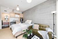 Petone City Studio with Balcony - B&B Lower Hutt