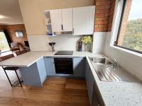Woody Wonder Unit 2 - Bring your own linen. - B&B South West Rocks