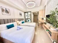 ClaySky Staycation at Shore 2 Residences Tower 2 near Mall of Asia- Hotel Set Up in Amenity and Pool Level with Netflix, HBO Max & Youtube Premium - Chambres d'hôtes Manille